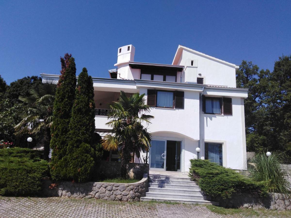 Apartment&Room Romano Matulji Esterno foto